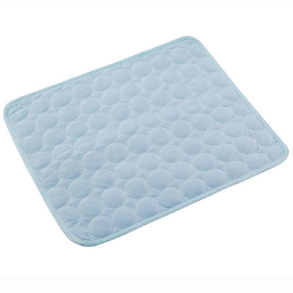 Pet Ice Silk cooling pad for dogs and cats, breathable self-cooling mat with soft, smooth surface for comfort and temperature regulation.