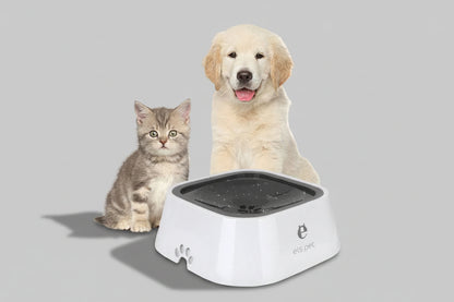 Anti-overflow 1.5L pet water bowl for dogs and cats, with spill-proof design, by My Store.